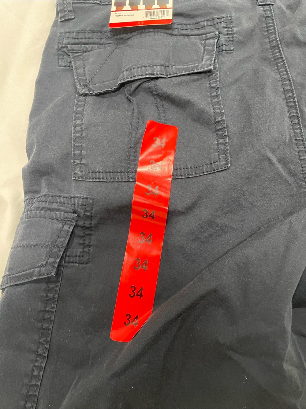 UNIONBAY Men's Dark Navy Cargo Shorts - Picture 6 of 7